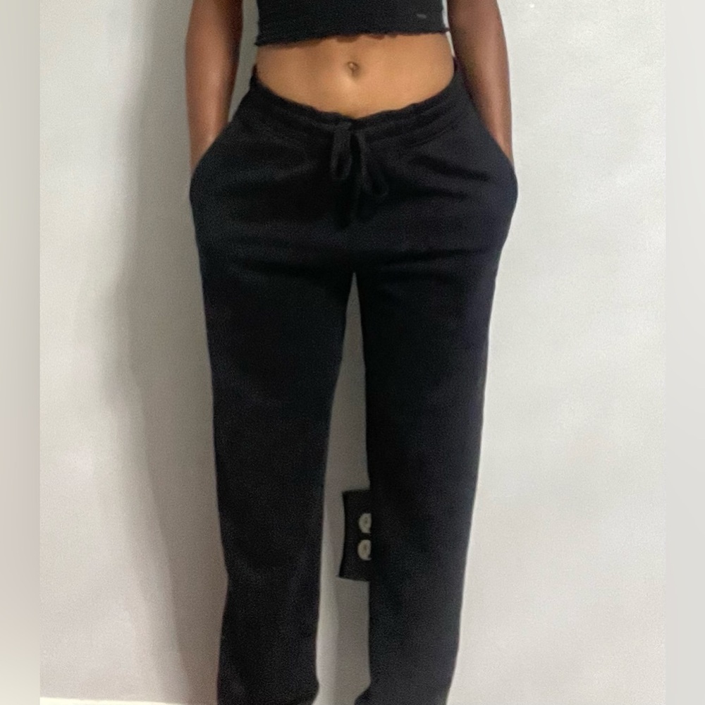 Black sweat pants